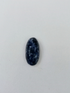 Broušený kámen - lapis lazuli
