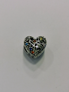 Stříbrný přívěsek na náramek srdíčko s barevnými kamínky